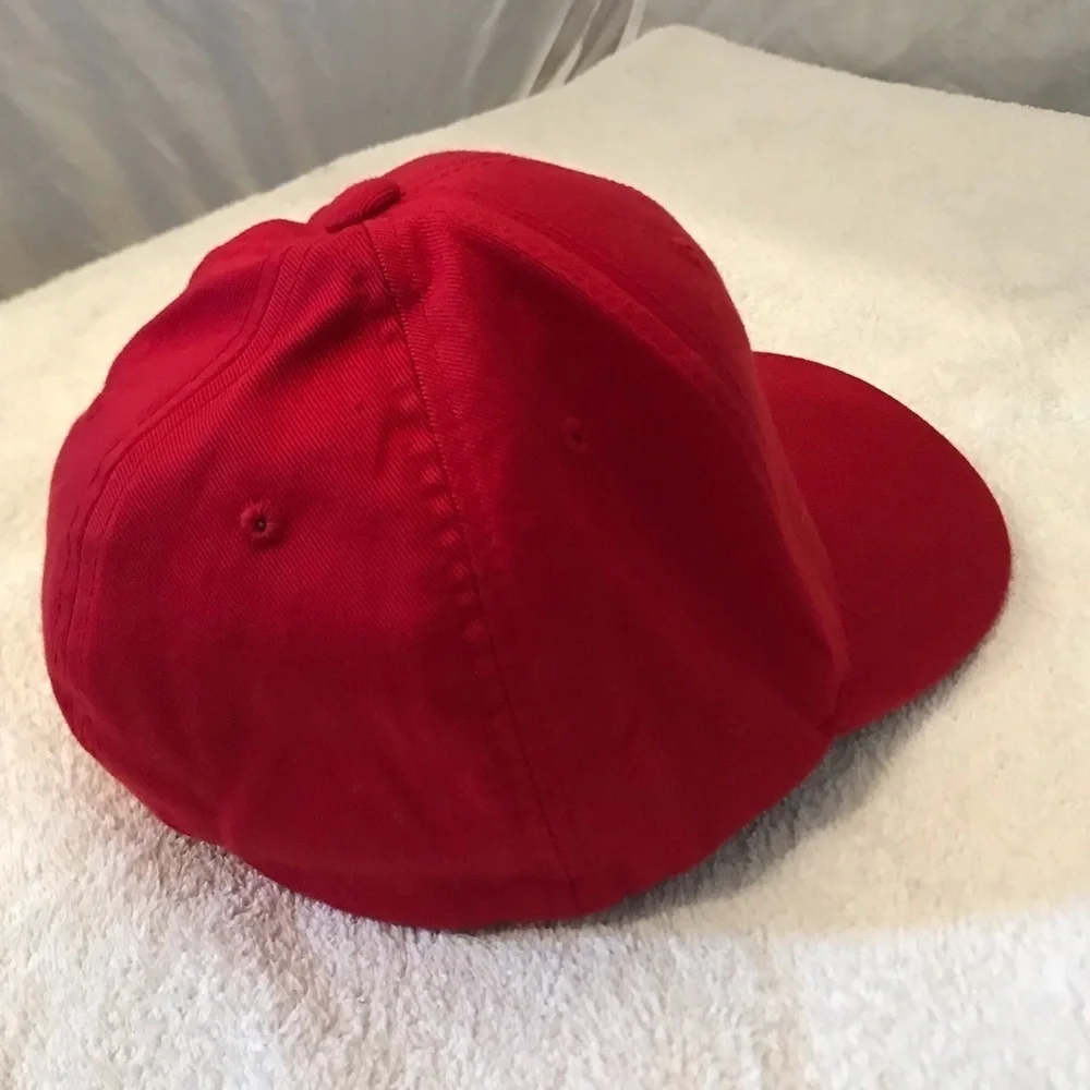 Yupoong FlexFit Austin Speed Shop S-M Red Cap